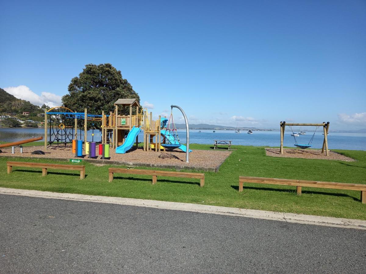 The Fish And Jandal Apartment Whangarei Heads Bagian luar foto